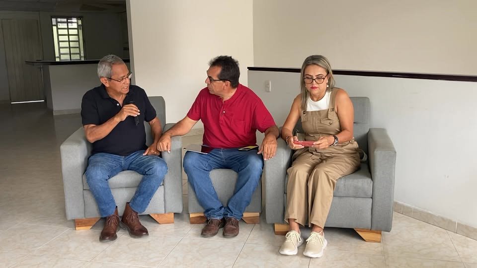 #elecciones. #Acacías #Jóvenes Hablamos con dirigentes de un partido político colombiano sobre