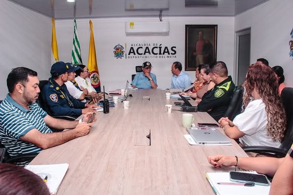 Desde anoche, tras las torrenciales lluvias que se presentaron en Acacías, el