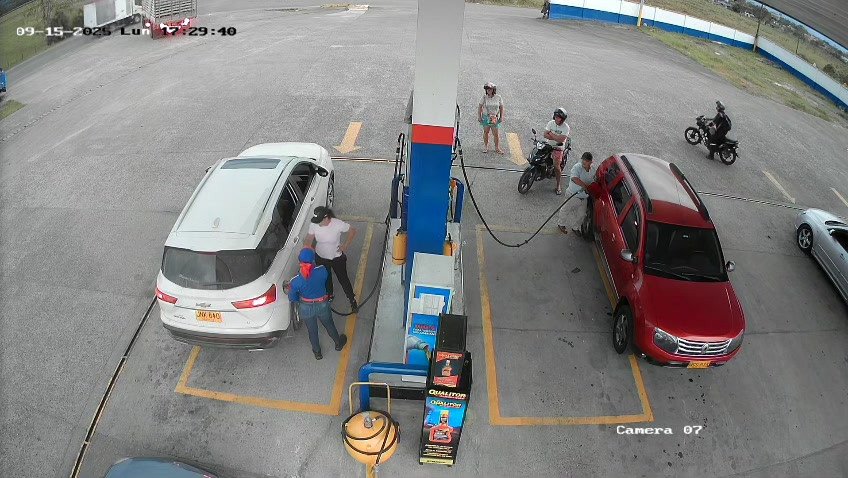 #Acacías #Intolerancia Nos envían este vídeo en el que una dama ocupante