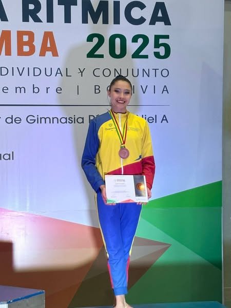 #familiadeportista #gimnasiarítmica #orgullo Paula Tatiana Flechas Rodríguez: Promesa en la Cop...