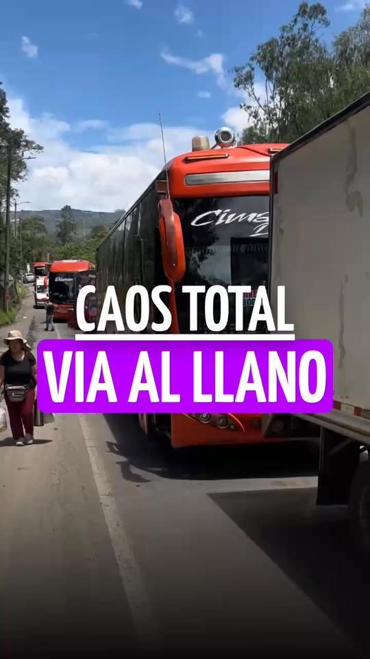 *Caos total Vía al Llano.* Desafortunadamente fracasó el plan piloto y lo