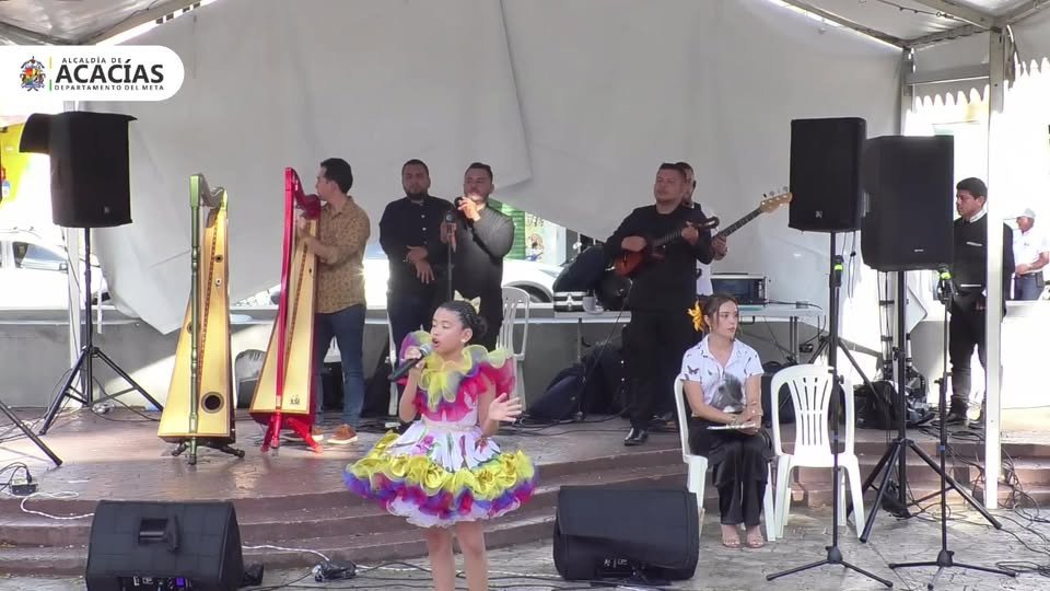 #AEstaHora #EnVivo Desde el parque principal como todos los últimos viernes de