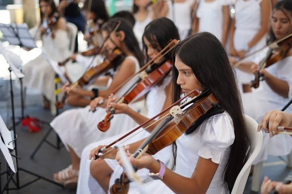 ASÍ SE VIVIÓ EL GRAN CIERRE CULTURAL QUE ENALTECIÓ A ACACÍAS 🪇