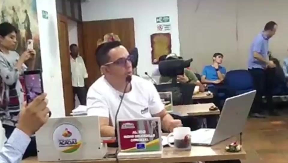 #Acacías #TintoPolítico En el debate de control político a la secretaria de