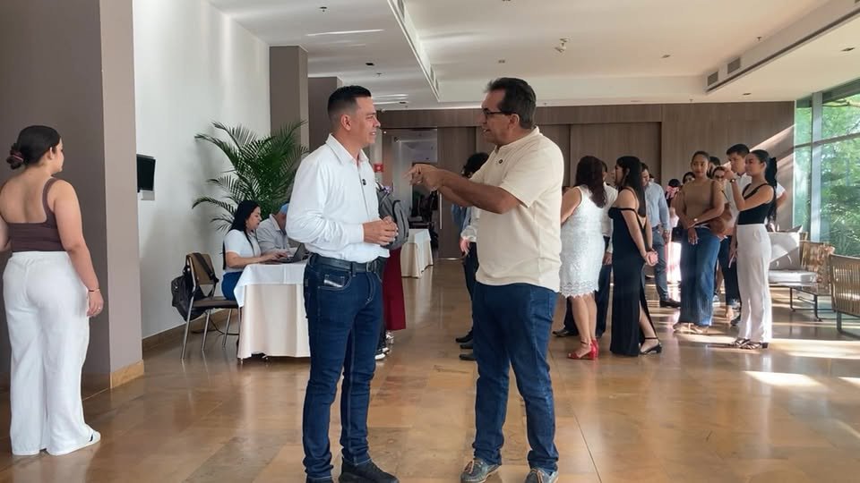 Desde Villavicencio en el Hotel Estelar acompañamos la ceremonia de graduación de