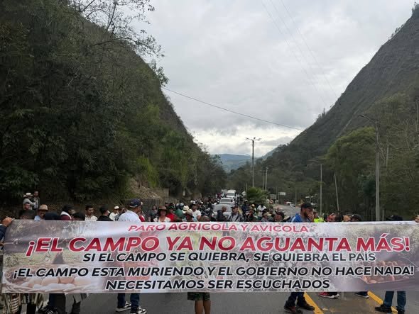 #levantanbloqueoviabogotavillavicencio La Gobernación de Cundinamarca, el Ministerio de Agricult...