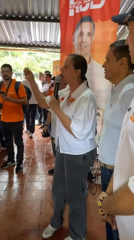 #RecuperandoAcacias #RecuperandoAcacias La humillación de los líderes y el poder del dinero