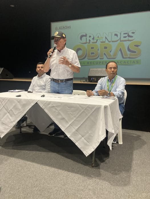 #Acacías #RuedaDePrensa A esta hora de lunes, el Alcalde Carlos Plata presenta